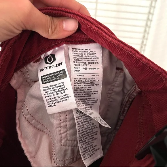 New Levi’s 725 High Rise Bootcut Corduroy Pants - Picture 9 of 10